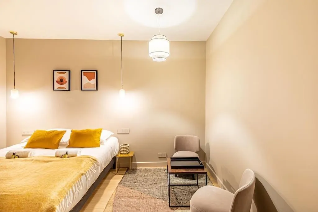 Lovely Apartment In The Heart Of Paris 0*,