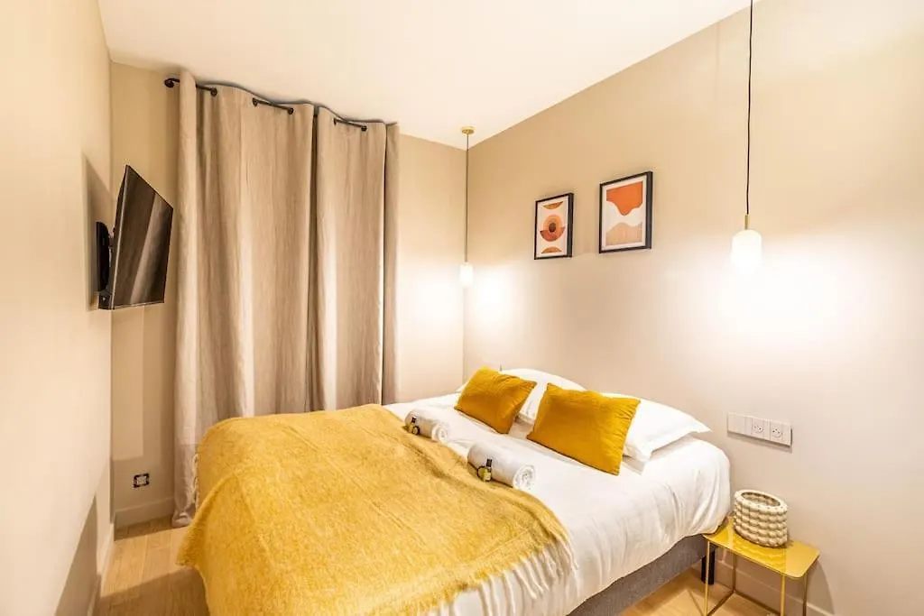Lovely Apartment In The Heart Of Paris